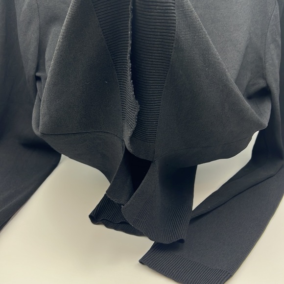 Authentic LOUIS VUITTON women’s Large sweater - Picture 8 of 16